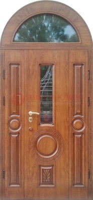 Двустворчатая железная дверь МДФ со стеклом в форме арки ДА-52 в Щербинке