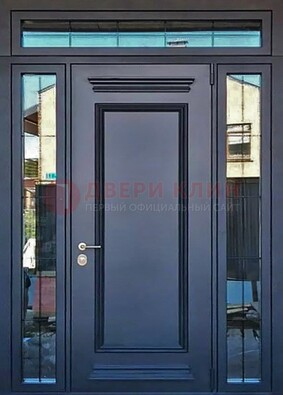 Черная металлическая дверь с фрамугой и филенкой ДФГ-19 в Щербинке