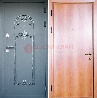 Железная дверь с ковкой ламинат внутри ДК-11 в квартиру в Щербинке