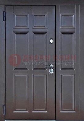 Тёмная двухстворчатая входная дверь для коттеджа с МДФ ДМ-533 в Щербинке