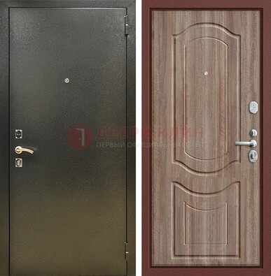 Темно-серая входная дверь с порошковым покрытием и коричневая МДФ ДП-290 в Щербинке