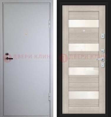 Белая железная дверь с порошковым напылением и стеклом ДП-308 в Щербинке