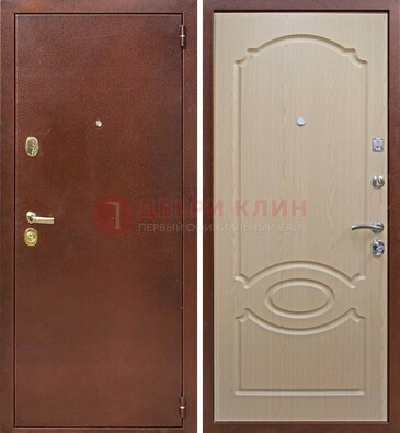 Коричневая металлическая дверь с порошковым окрасом ДП-76 в Саратове