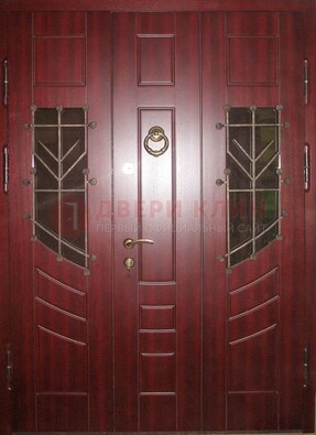 Парадная дверь со вставками из стекла и ковки ДПР-34 в загородный дом в Пушкино