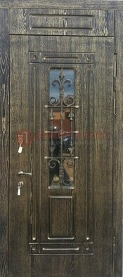 Зеленая входная дверь со стеклом и ковкой ДСК-67 в Щербинке