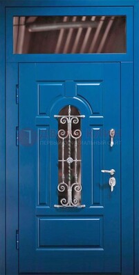 Синяя железная филенчатая дверь со стеклом и ковкой ДСК-97 в Щербинке